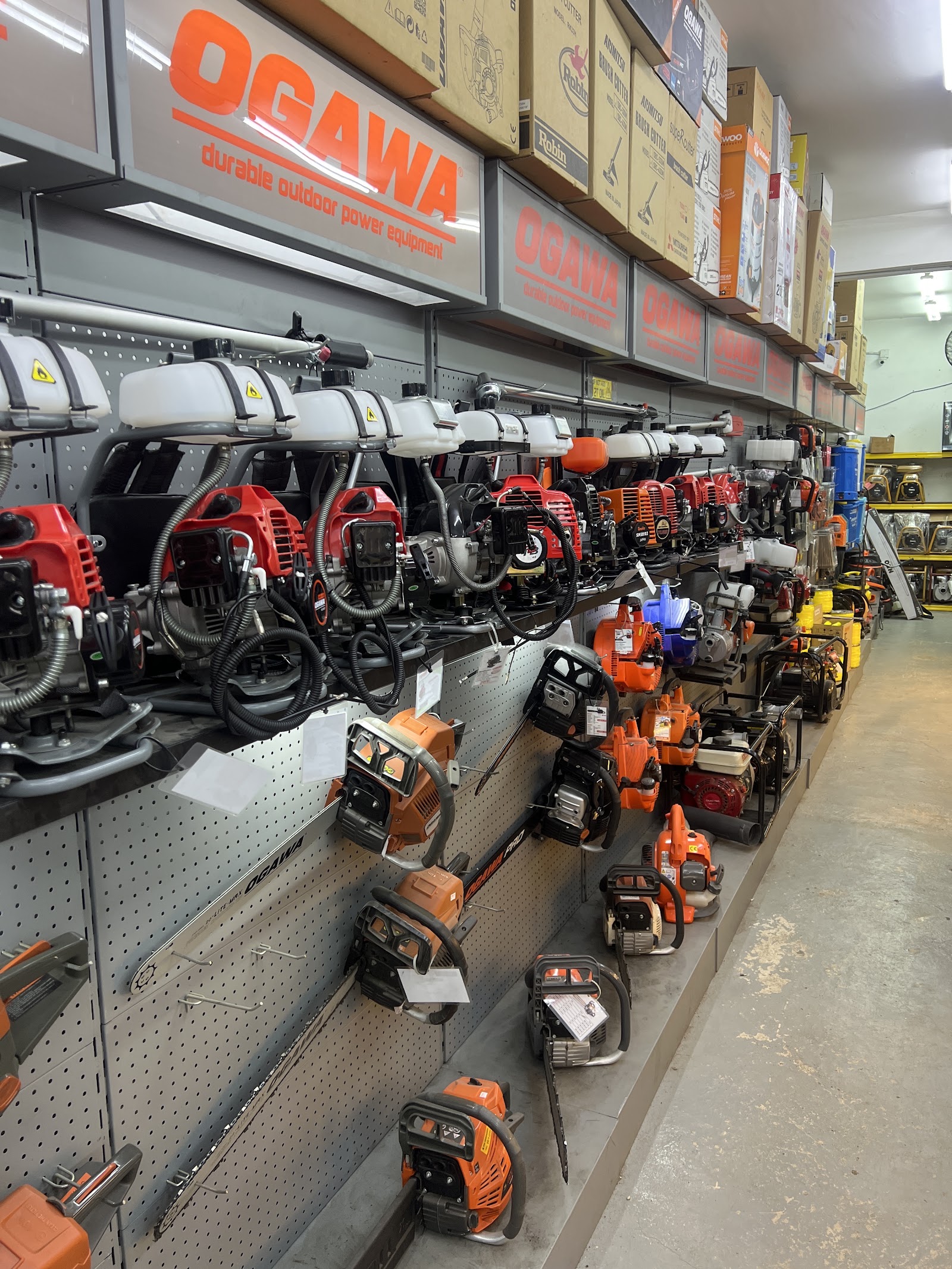 Ace Machinery Hardware Sdn Bhd • Ace Machinery Trading 9